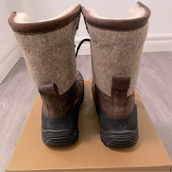 UGG Adirondack II Boots in Stout - Picture 6 of 9